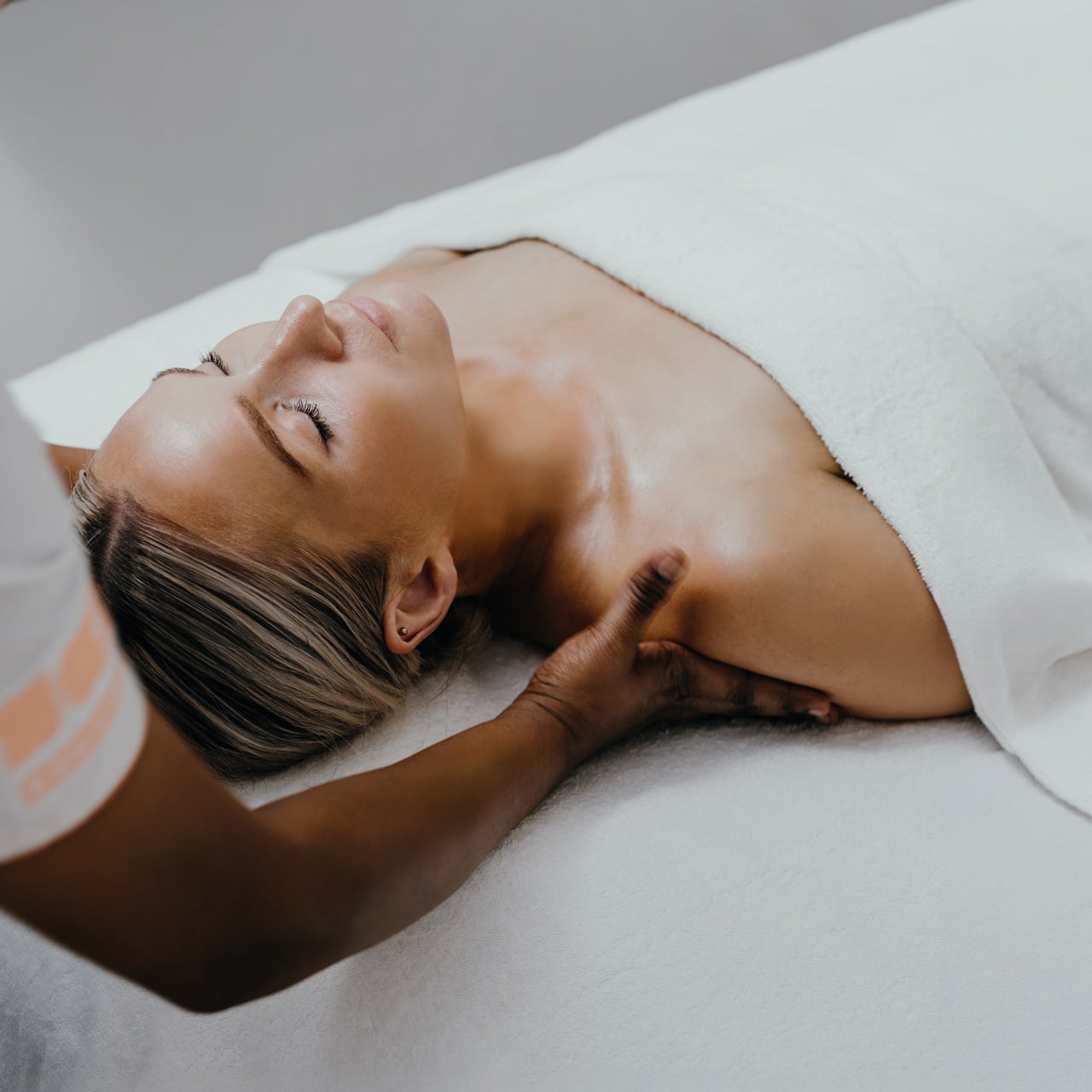 Massage relaxant au SALT Equilibrium.