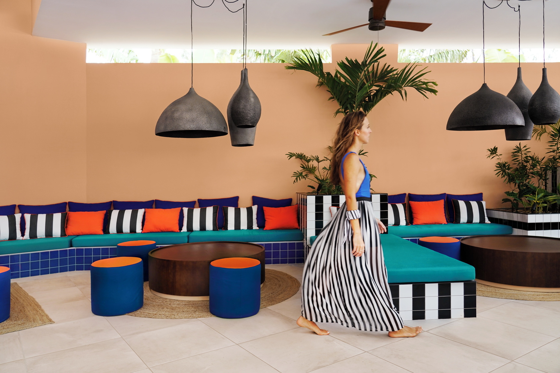 POOL-BAR
