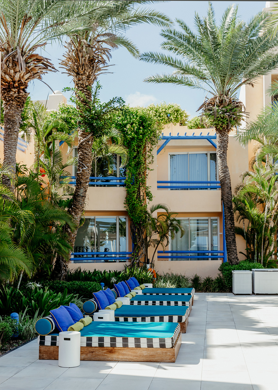Tropical gardens and sun loungers at SALT of Palmar.