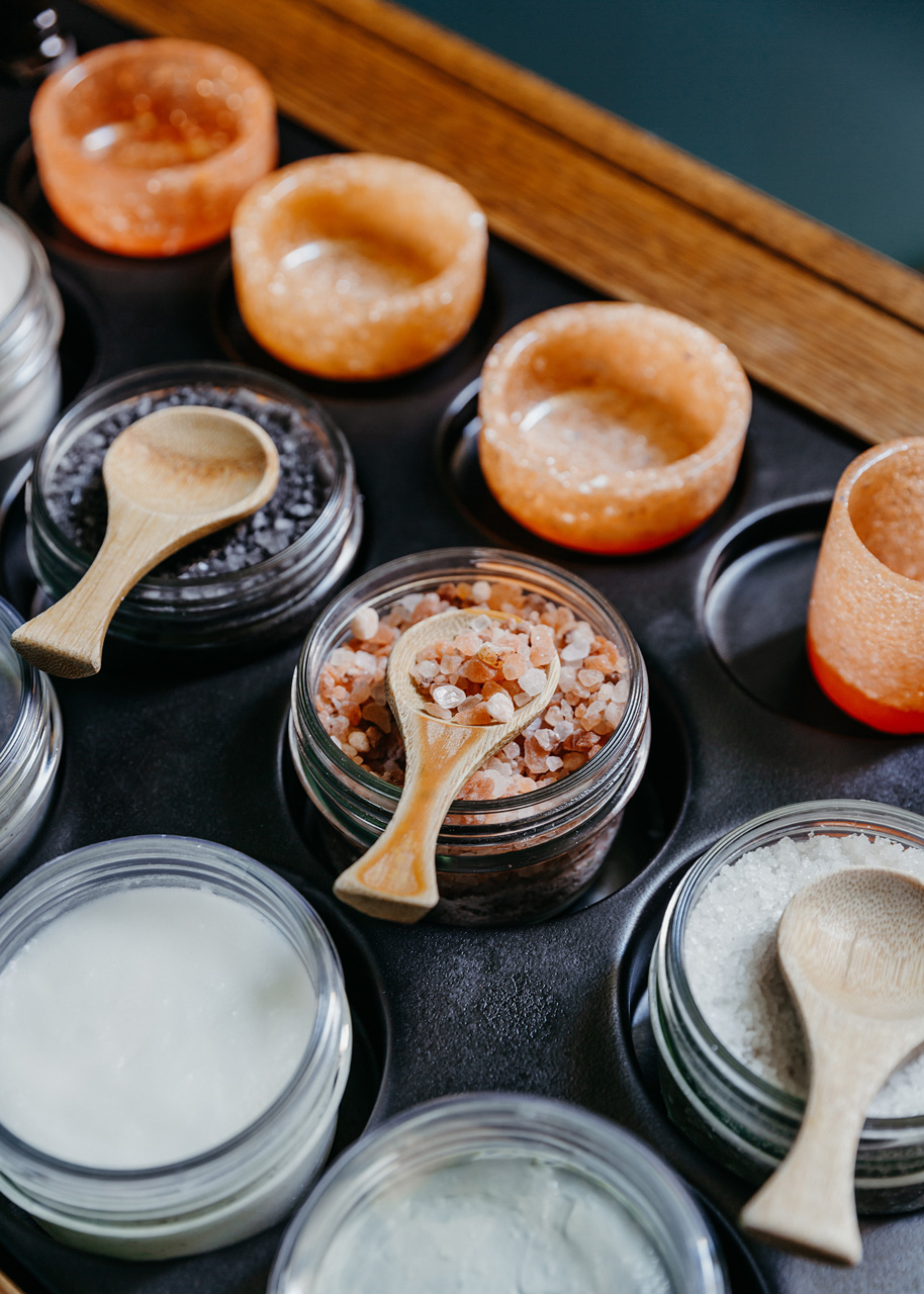 Produits de spa naturels et sels minéraux.